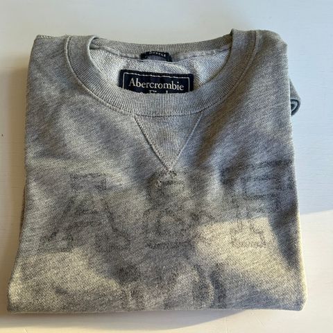 Abercrombie & Fitch crewneck