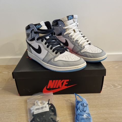 Air Jordan 1 Retro High University Blue, str. 47,5