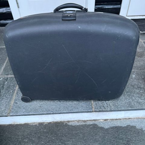 Stor og solid Samsonite koffert