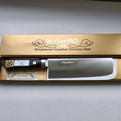 Japansk kniv Masahiro MV PRO Nakiri 165mm