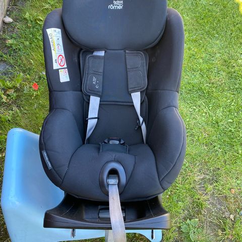 Britax Römer swingfix i-size