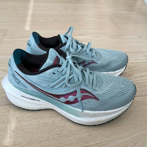 Sauconu Triumph 20, str 37.5