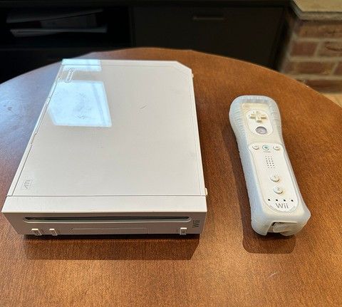 Komplett Nintendo Wii selges!