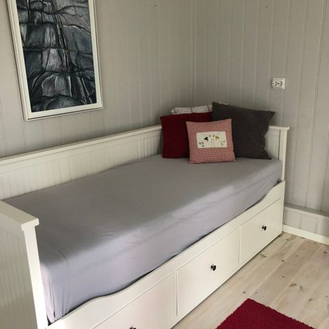 Hemnes Dagseng med madrasser