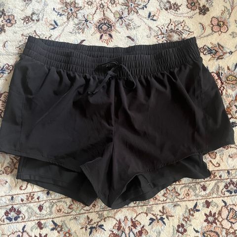 Løpeshorts dame str. XL