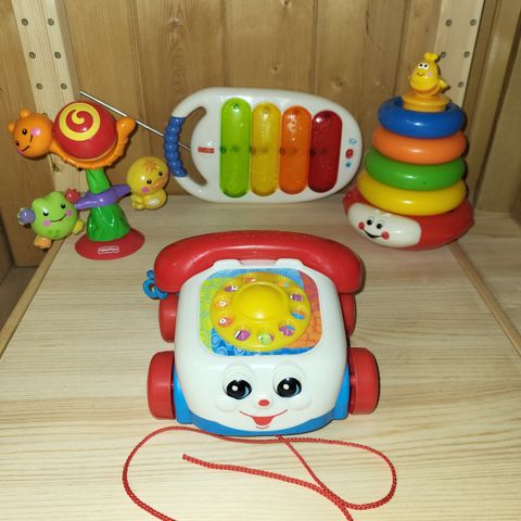 Leker fra Fisher-Price + 1 til