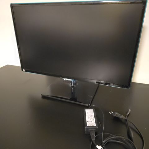 Samsung 24" PC-skjerm selges billig