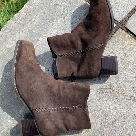 Brune semsket vintage boots str. 38