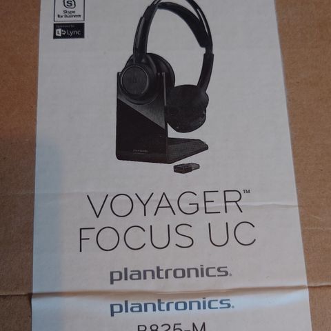 Plantronics Voyager Focus UC (B825-M). Ubrukt i eske selges rimelig!