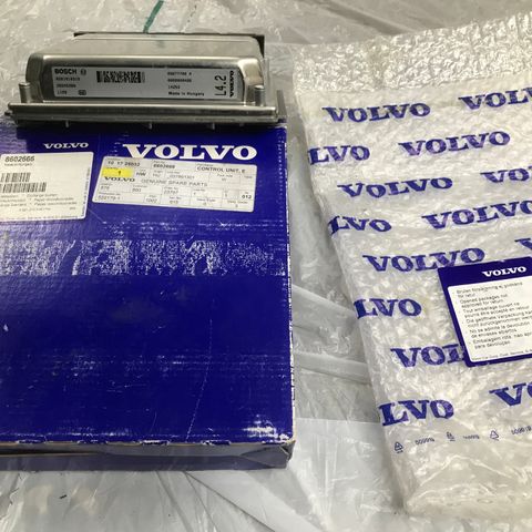 Ny Volvo ECU / MCU Motorstyreenhet D5 Diesel. S60, S80, V70 Xc90