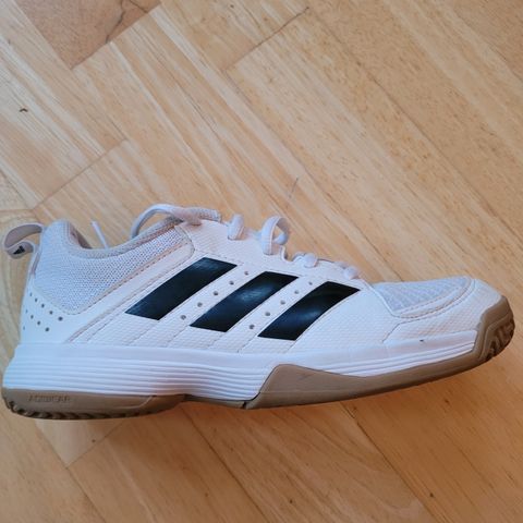 Adidas hallsko str 35