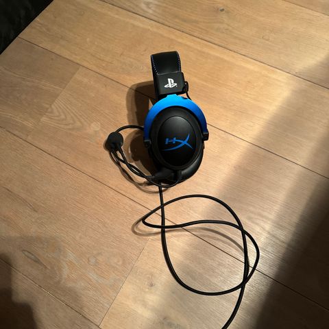 Hyper X PlayStation headset(PS4)