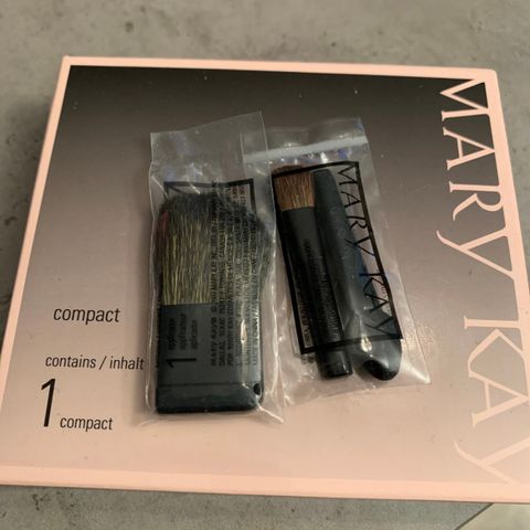 Mary Kay compact skrin