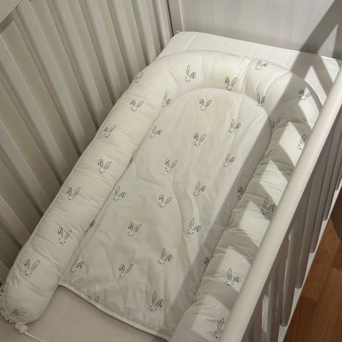 Babynest, til seng og/eller vogn