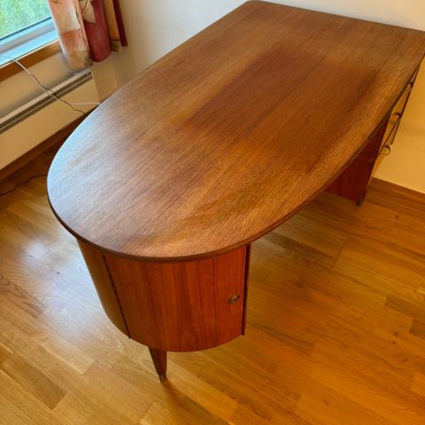 Retro teak skrivebord - samme som i Gauteshow!