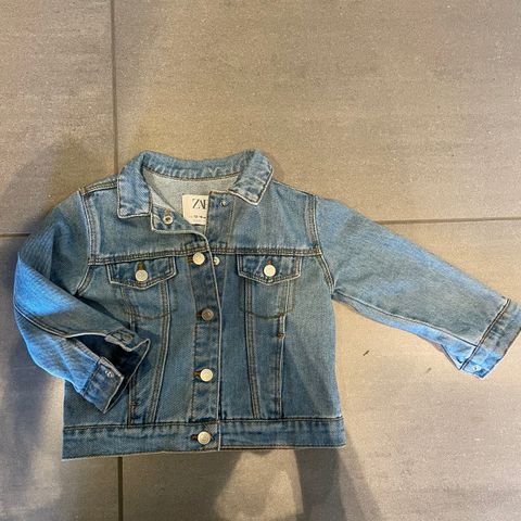 Denim jakke str. 86