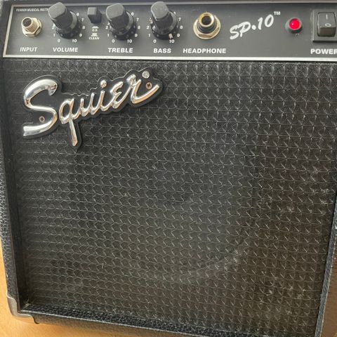 Squier SP10 gitarforsterker