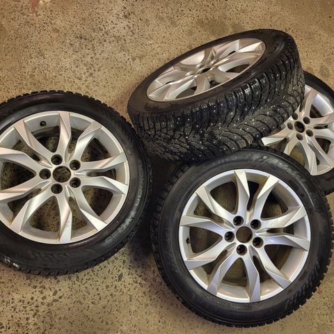 Peugoet 508 piggdekk 17" nokian hakkapeliitta