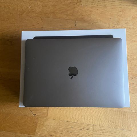 MacBook pro 13 (2019)