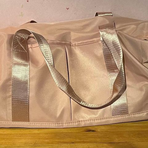 🌸PULS Treningsbag Rosa selges nesten helt ny!!😍🌸