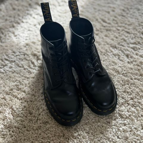 101 bex dr Martens