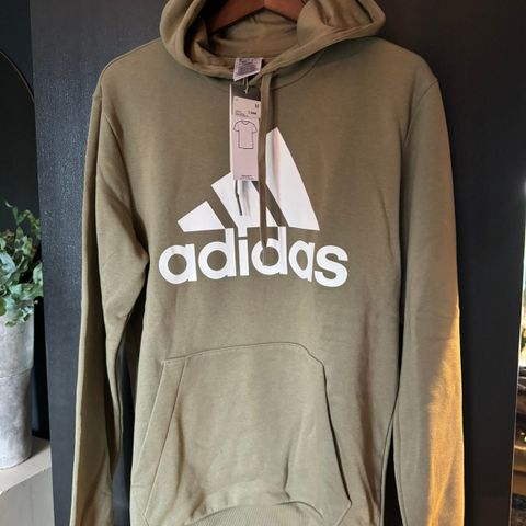 Adidas hettegenser