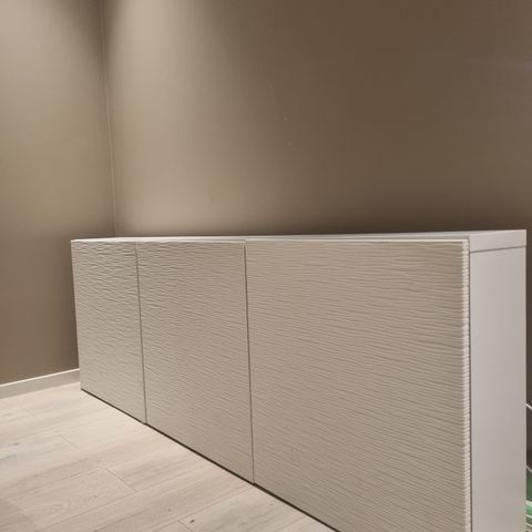 Pent brukt TV benk (BESTÅ) - IKEA 180x21x74