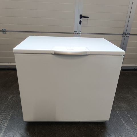 Electrolux fryseboks 260 liter