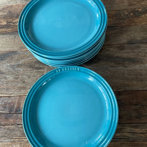 Le Creuset midd / lunsj asjett .Caribbean  farge , Pent brukt , fra kr 130-