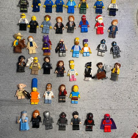 Lego Minifigurer  (Marvel, Harry Potter, Simpsons og Lego City