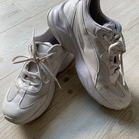 Dame Puma sneakers str. 40,5