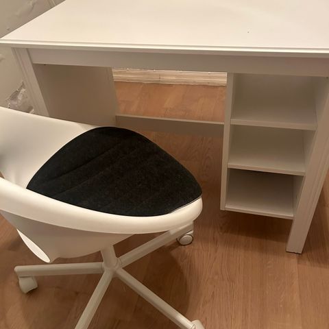 IKEA pult og stol