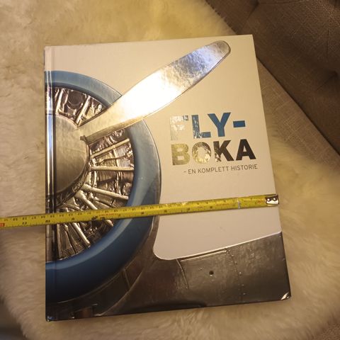 Vakker fly boka selges for rimelig pris! Kan sende