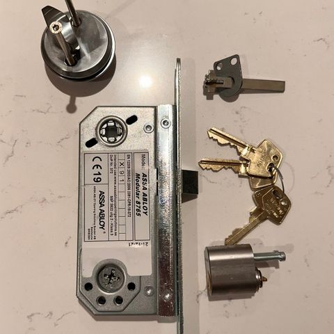 Assa Abloy 8765 lås