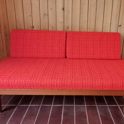 Vintage Gustav Bahus sovesofa fra 70-tallet