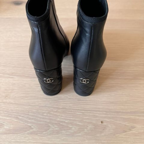 Chanel ankel Boots