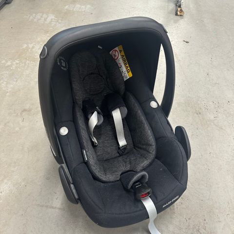 Maxi-Cosi Pebble Pro i-Size med Family Fix 3 Base