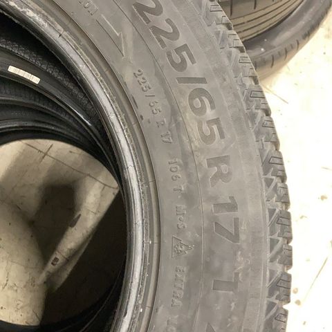 4 vinterdekk vikingcontact 225-65r17