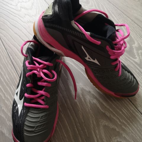 Mizuno Wave Stealth 3 hallsko str 37