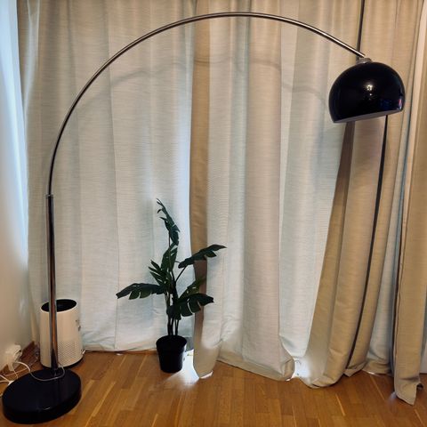 Floor lamp