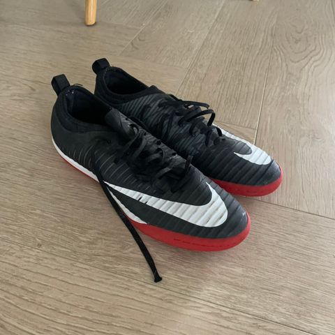 Nike Mercurial X futsal sko strl 42