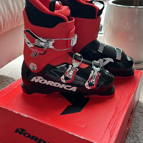 Nordica Speedmachine J3 (245)