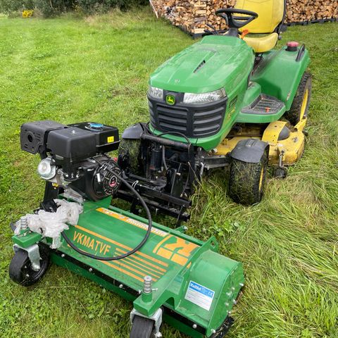 John Deere X750