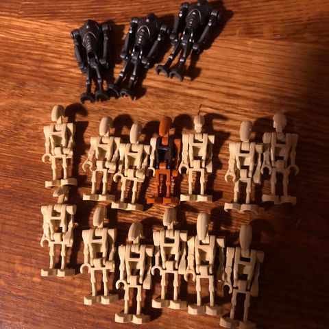 Veldig mye starwars Lego og annet for 1000kr kjøp fort!