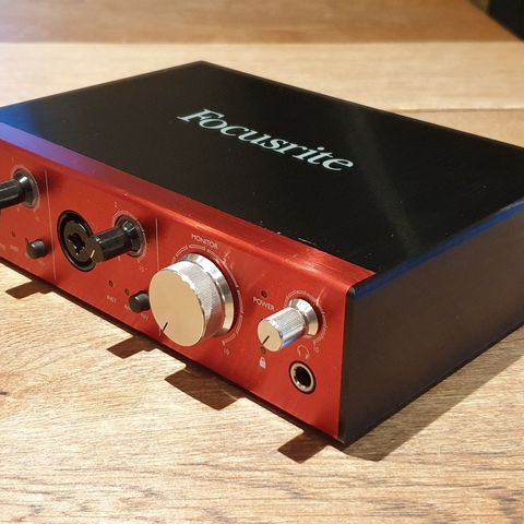 Focusrite Clarett 2pre