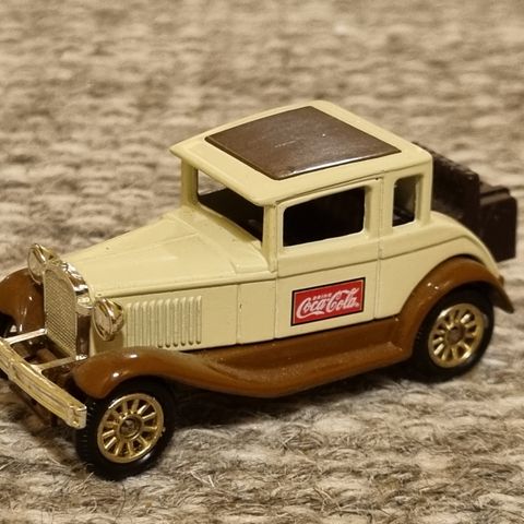 Ford Model A Coupe med Coca-Cola reklame