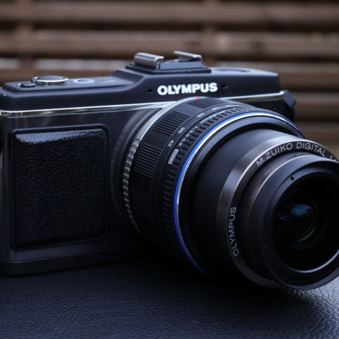 Olympus E-P2 12.2 Megapiksler Micro Four Thirds Digitalkamera