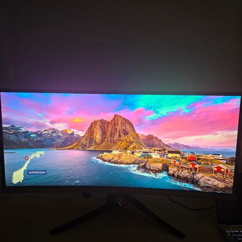 Asus ROG 34, 3440x1440p, G-Sync Ultrawide