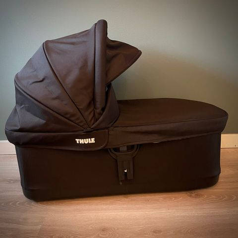 Thule Urban Glide bassinet og tilleggsutstyr