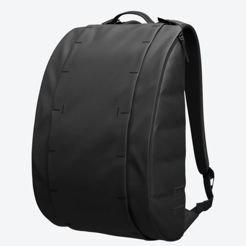 DB Hugger Base Backpack 15L